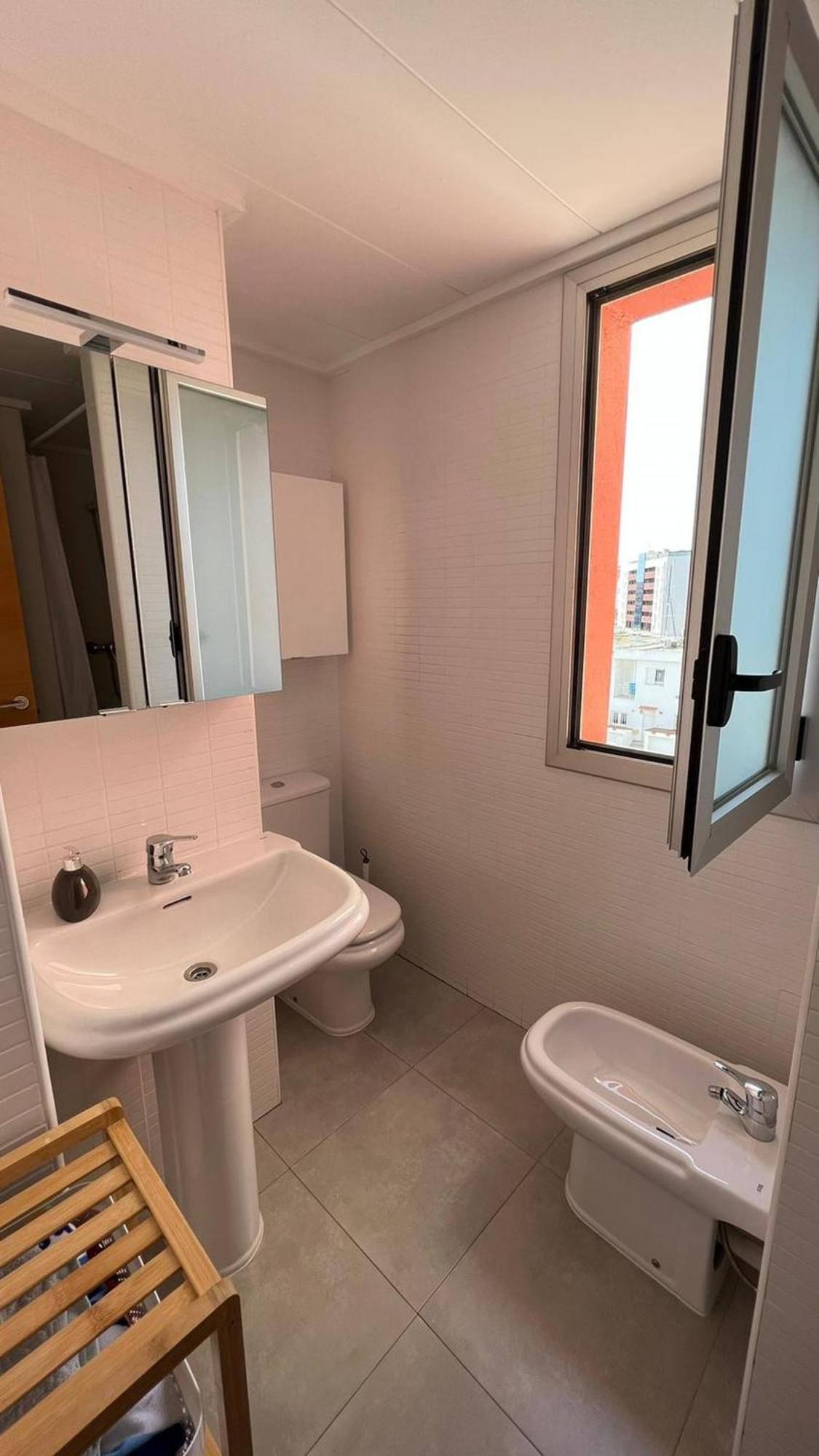 Apartamento Acogedor Con Piscina En Santa Margarita Ρόζες Εξωτερικό φωτογραφία