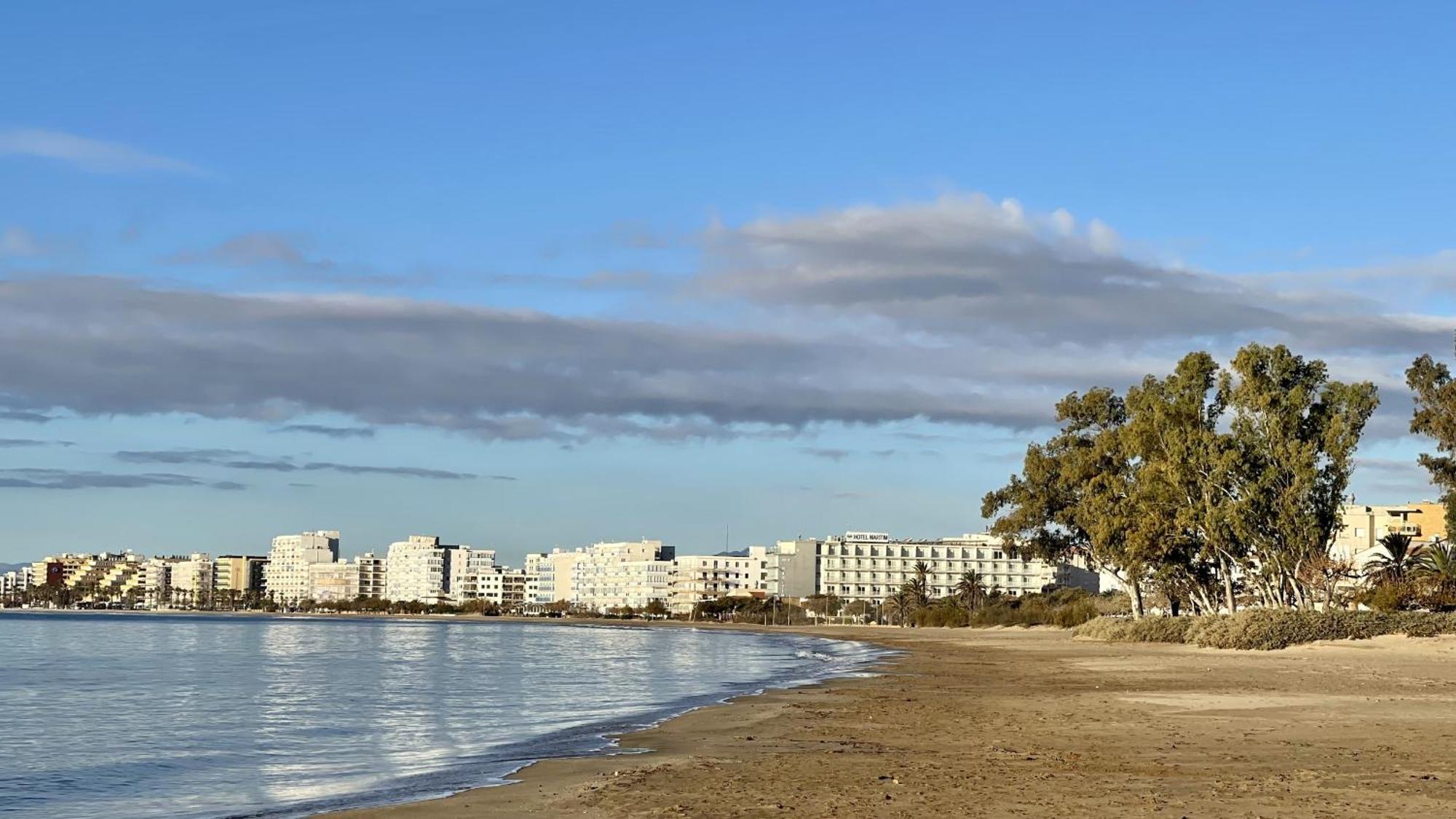 Apartamento Acogedor Con Piscina En Santa Margarita Ρόζες Εξωτερικό φωτογραφία