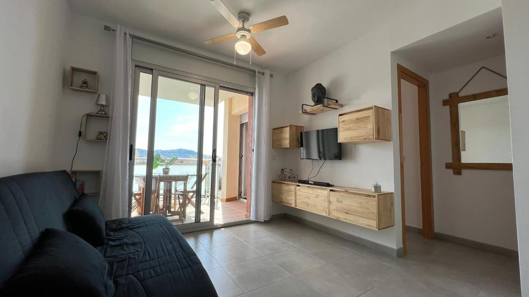 Apartamento Acogedor Con Piscina En Santa Margarita Ρόζες Εξωτερικό φωτογραφία